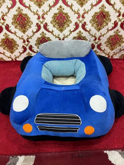 Car seats for baby sitting