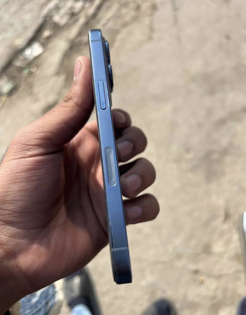 Apple iPhone 13 Pro 6