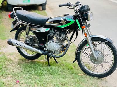 Honda 125 is for sale,