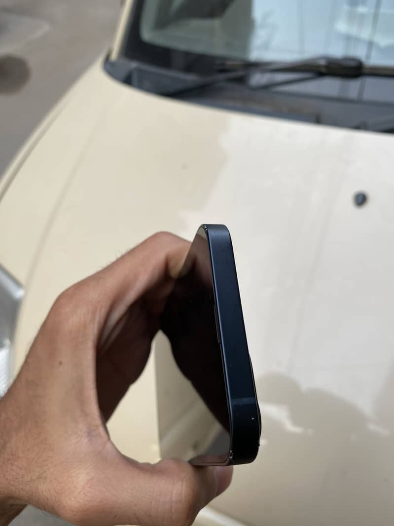 iPhone 13 5