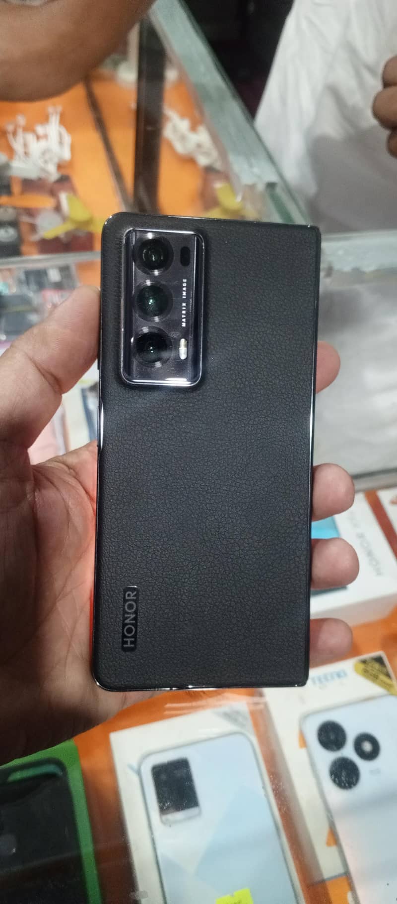 Honor Magic v2 2