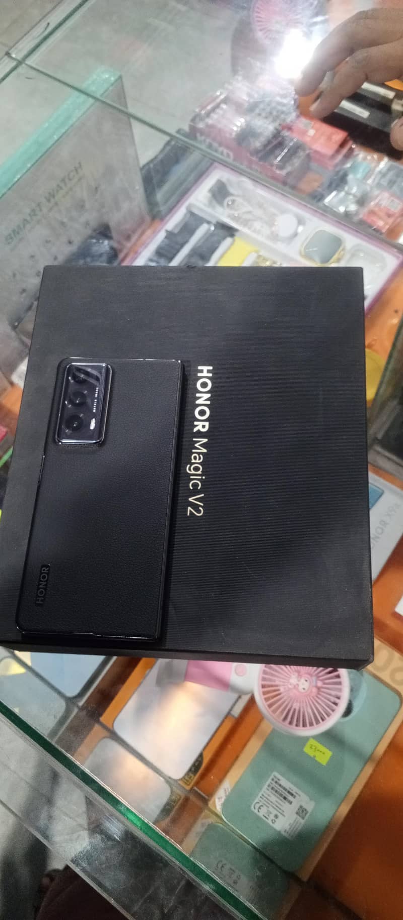 Honor Magic v2 3