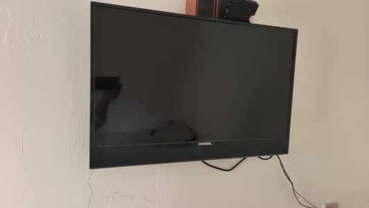 nobal led 32 bilkul ok condition sath men Android box sapekar b han