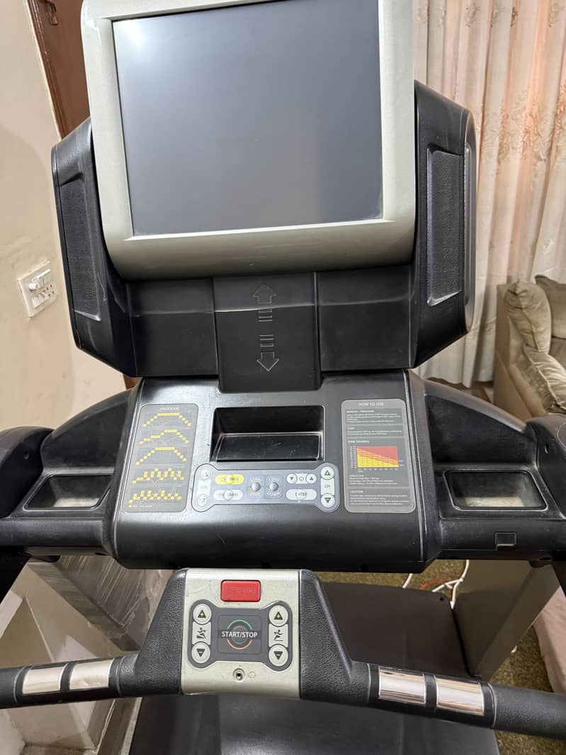 Lexco Treadmill 2
