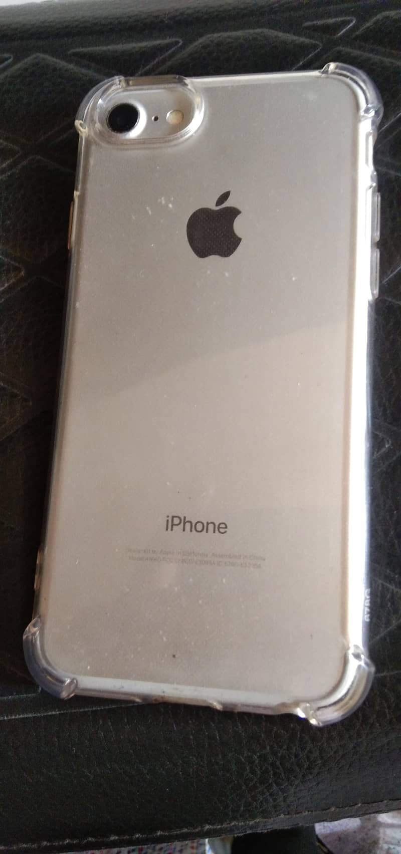 Apple iPhone 7 3