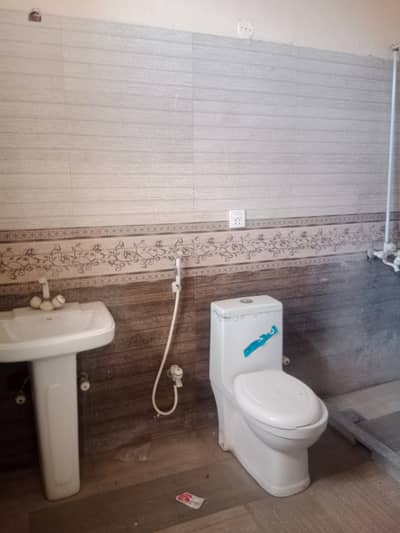 3 story house for rent