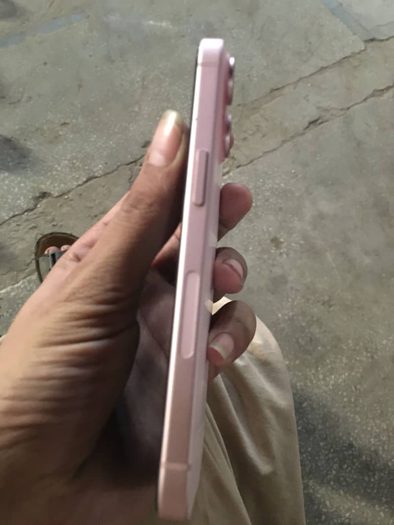 iPhone 15 1