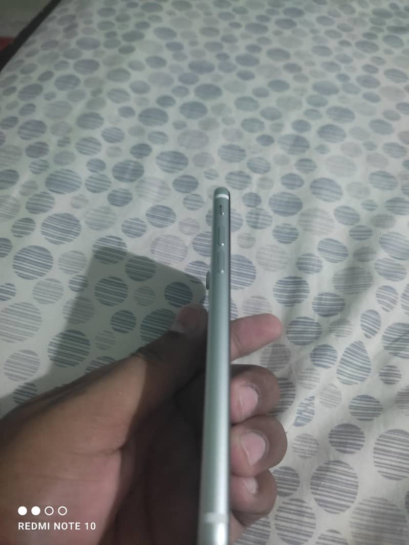 Apple iPhone SE 5