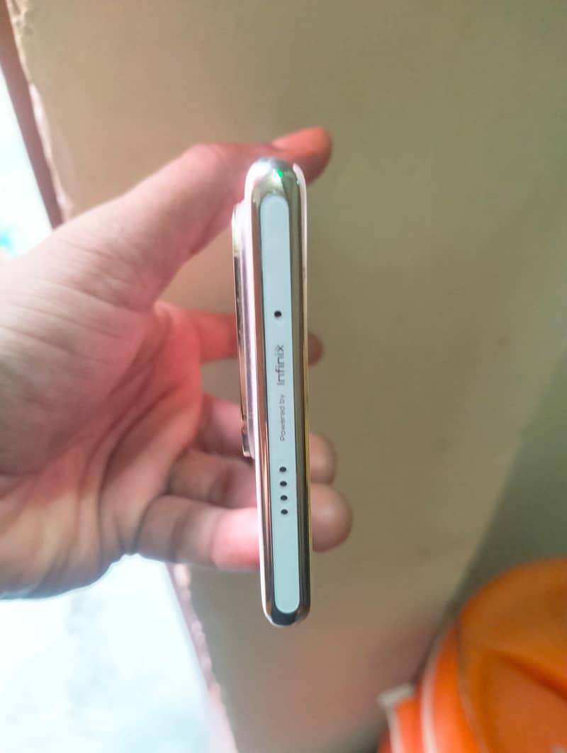 Infinix Zero 30 6