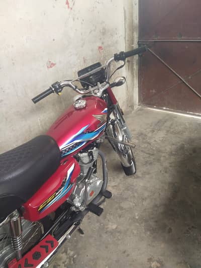 Hona 125 a one condition all ok engine pack hai koi kam nahi hony wala