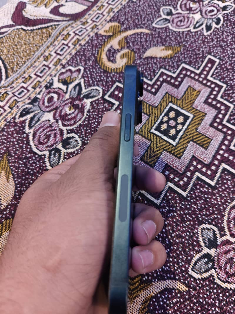 Apple iPhone 14 2