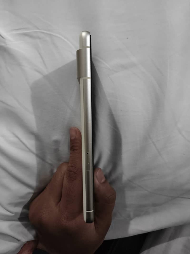 Google Pixel 7 5