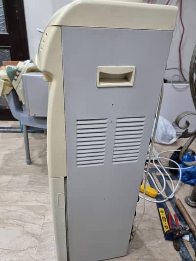 water dispenser