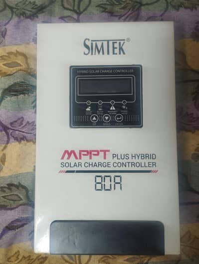 SIMTEK HYBIRD SOLAR CHARGE CONTROLLER 80A