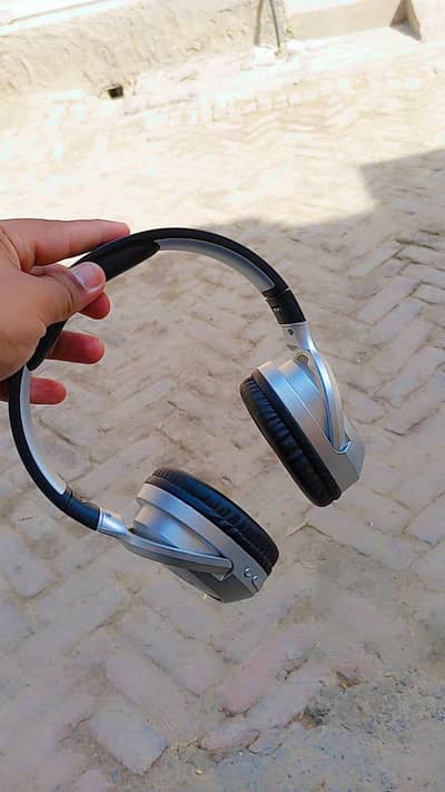 JBL headphones 10/9 condition