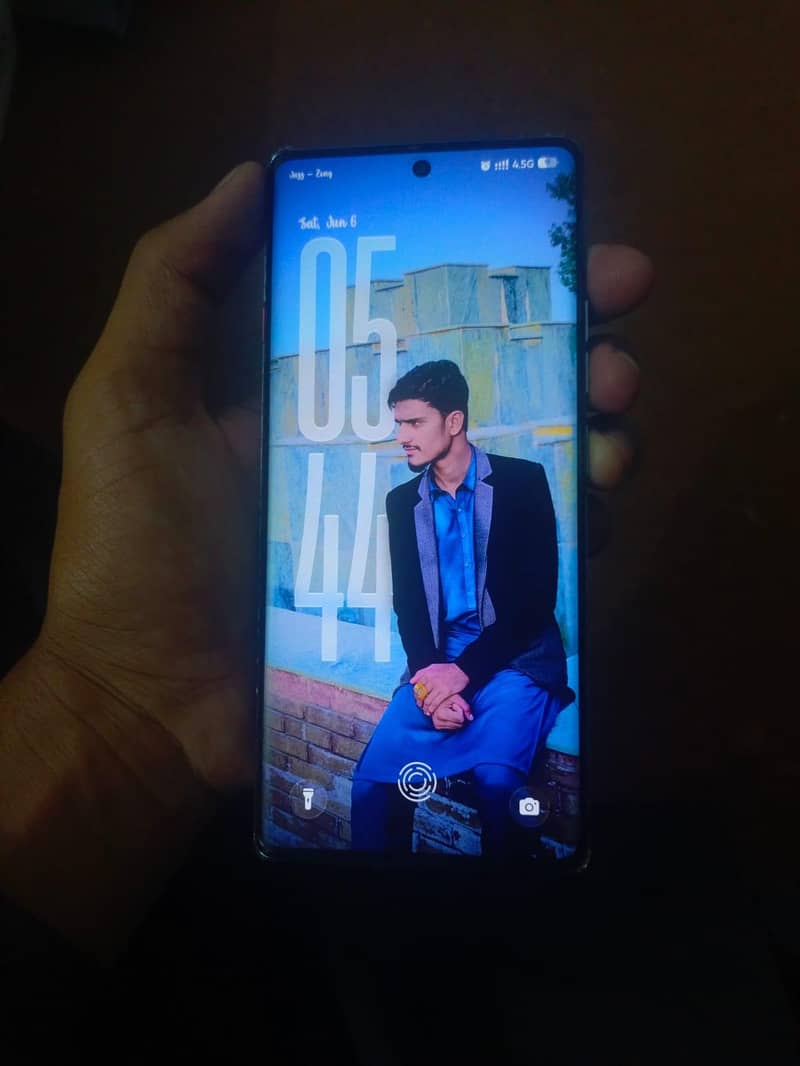 Tecno CAMON 40 Pro 6