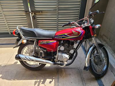 2nd owner Honda 125 for sale.