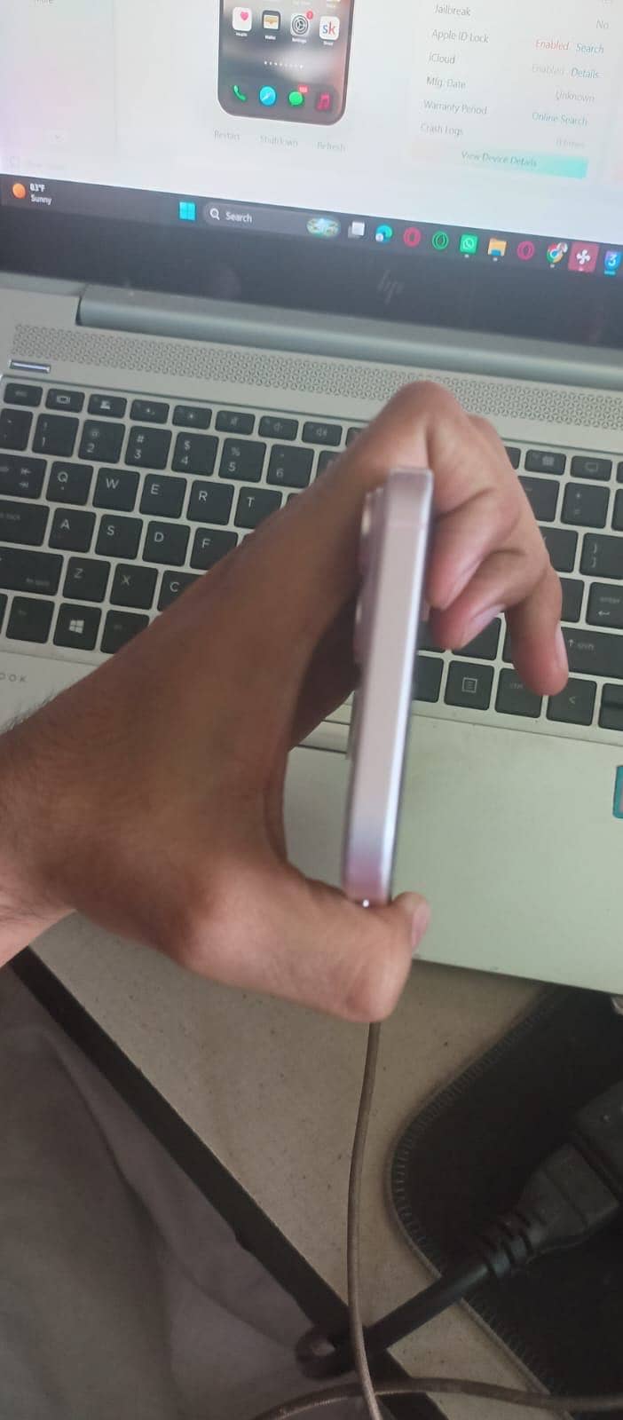 Apple iPhone 15 plus 4