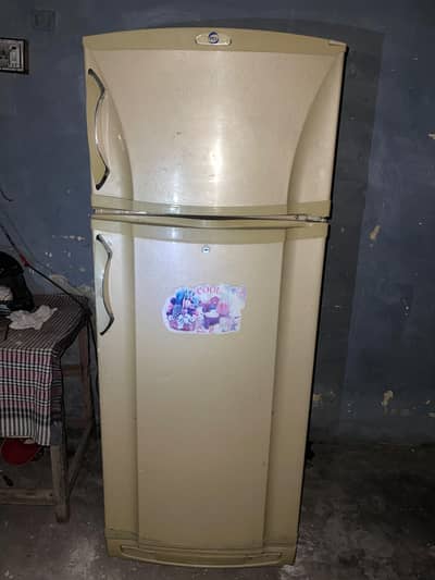 pel ki fridge hai full size