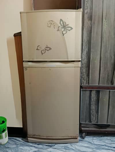 DAWLANCE REFRIGERATOR