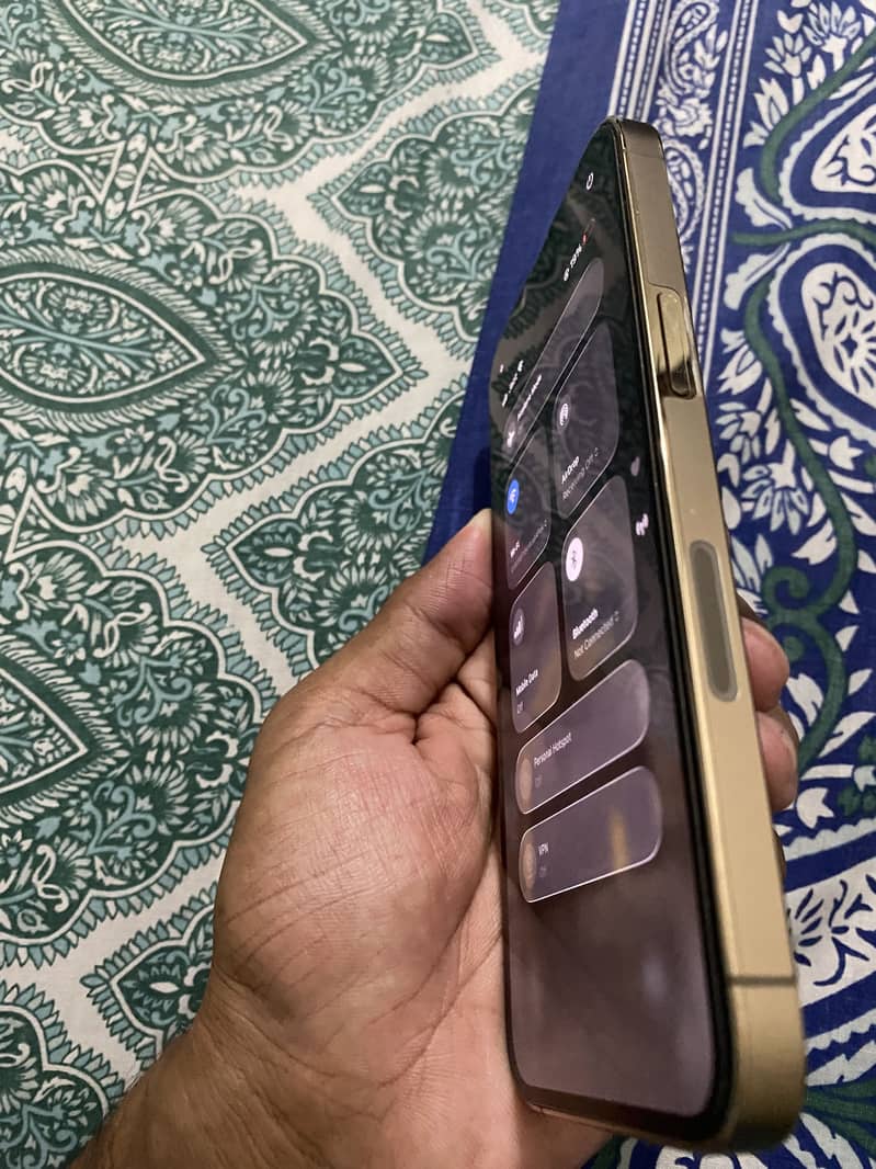 IPhone 13pro 1