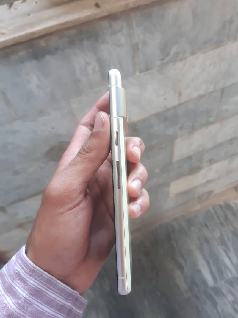 Google Pixel 7 6