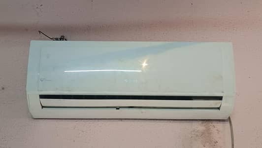 Gree 1 Ton Inverter Ac G10 technology with Wifi