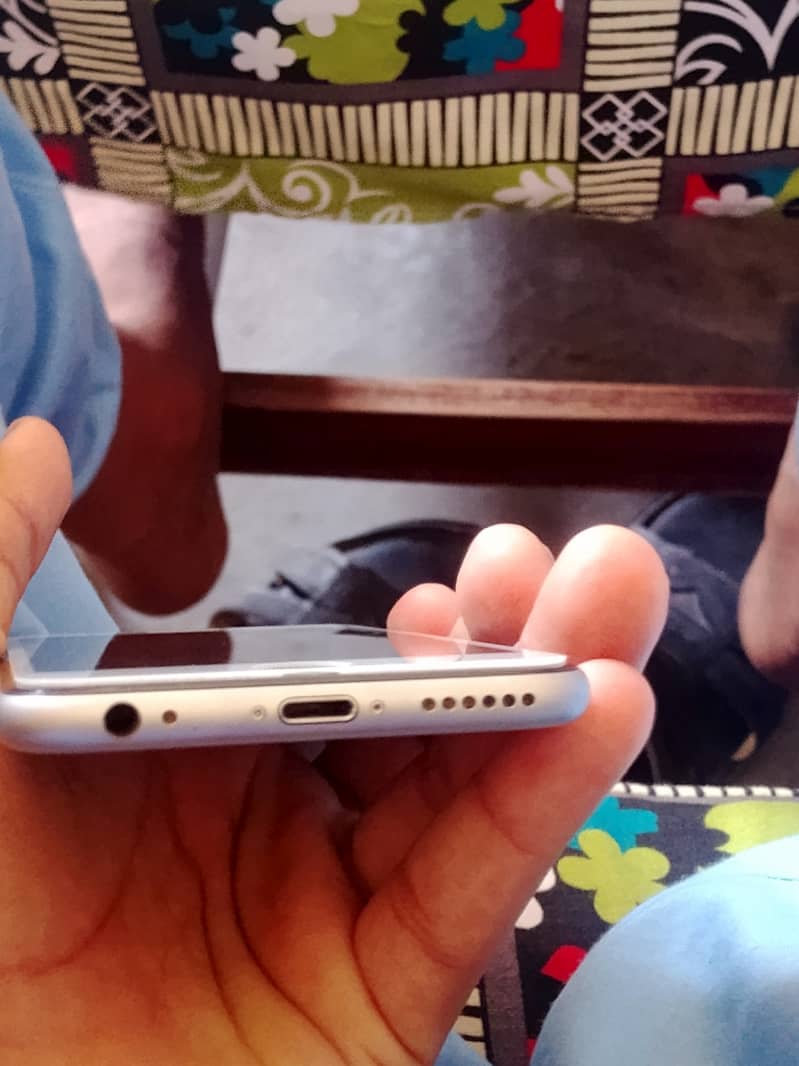 Apple iPhone 6 0