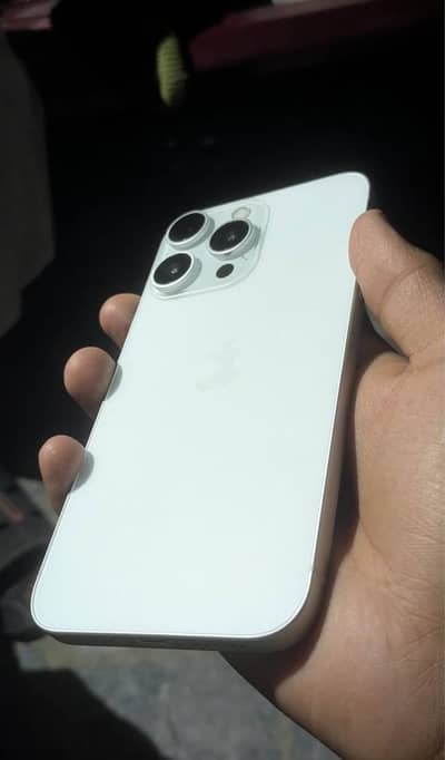 Iphone Xr cnvrt 16 pro max
