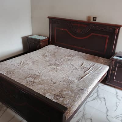 Butt Furniture Bed set in good condition