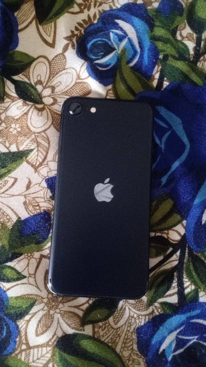 Apple iPhone SE3 3