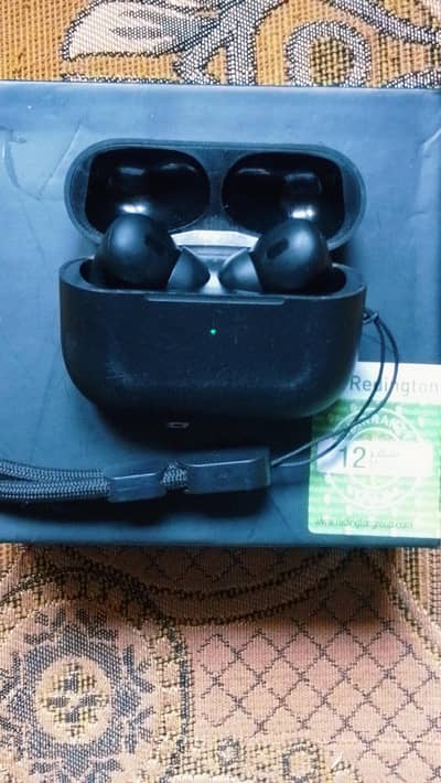 earbuds earphones