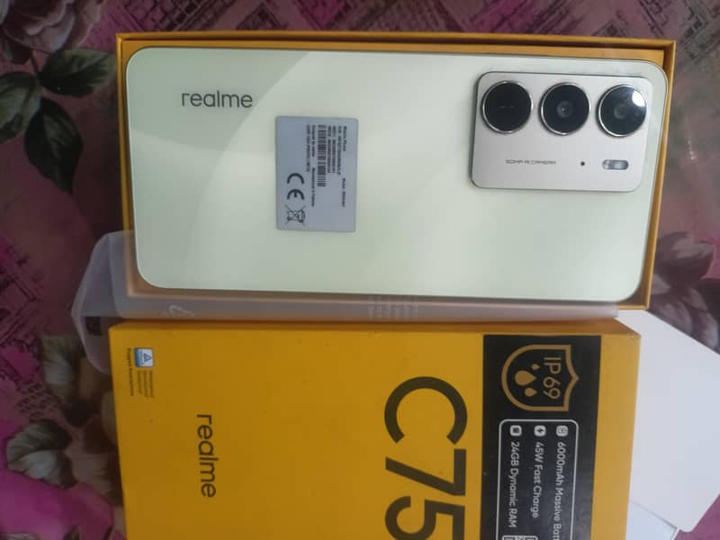 Realme C75 0