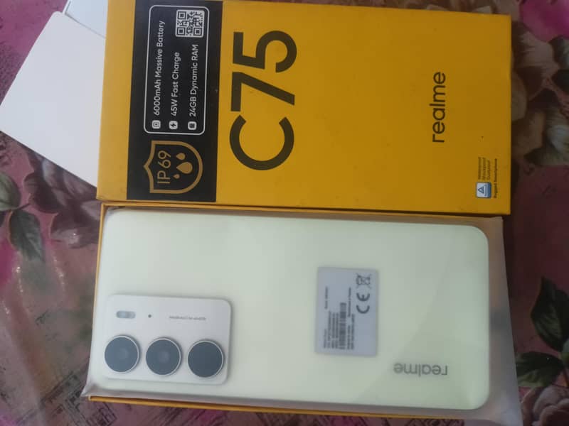 Realme C75 1