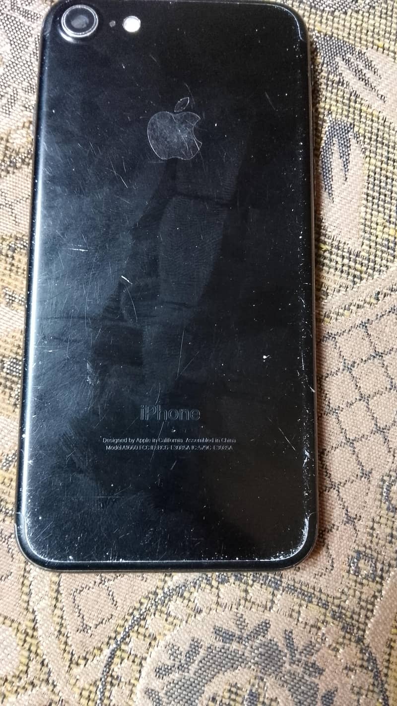 Apple iPhone 7 1
