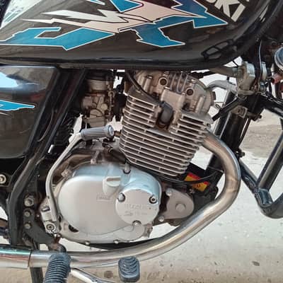 SUZUKI GS 150 2022