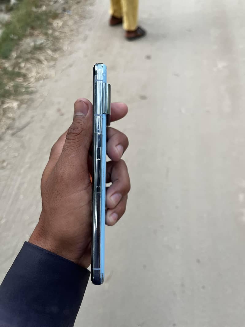 Google Pixel 8 Pro 2