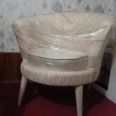 Chair urgent selling