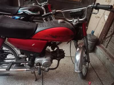 Pak hero bike
