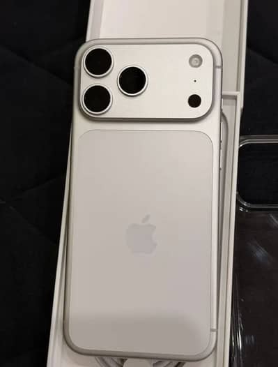 iphone 17 pro max sim working