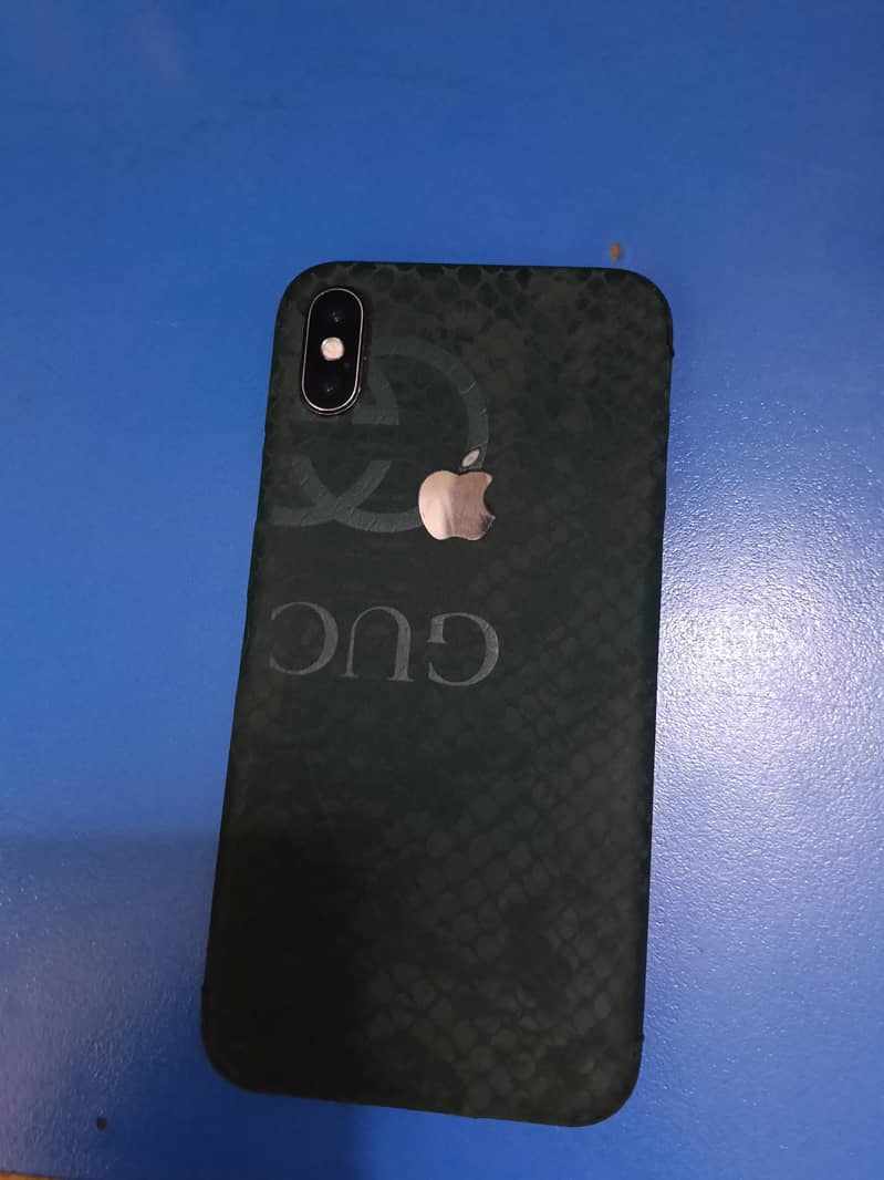 Apple iPhone X 6