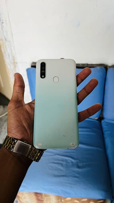 OPPO A31