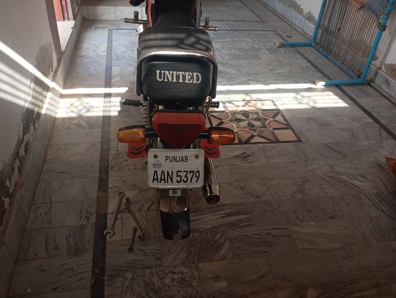 united 6