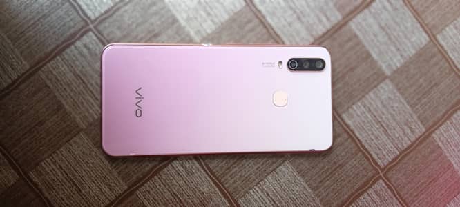 Vivo Y17