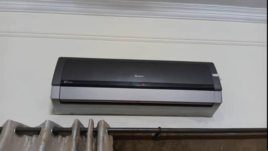 Gree inverter 1.5 ton hot and cool