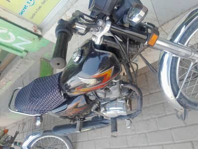 honda 125 urgent sale condition all ok just but and drive