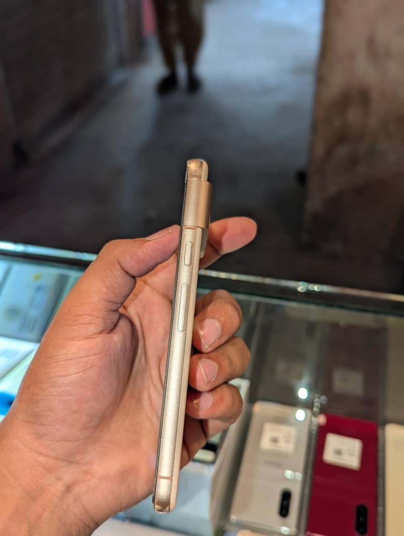 Google Pixel 8 2