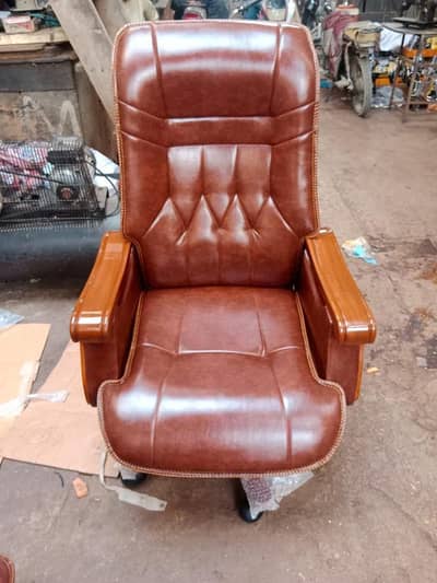 office boss chair