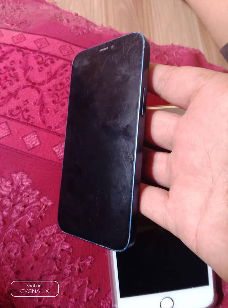 Apple iPhone 12 mini 2