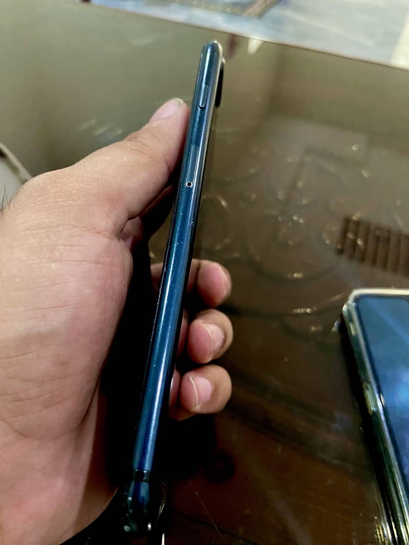 Apple iPhone 7 Plus 3